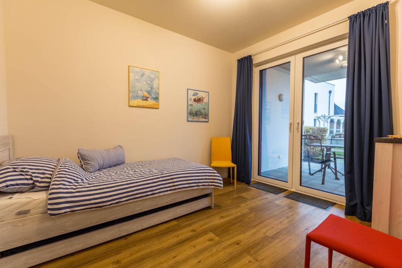 Ferienwohnung Buesumperle Rot Экстерьер фото